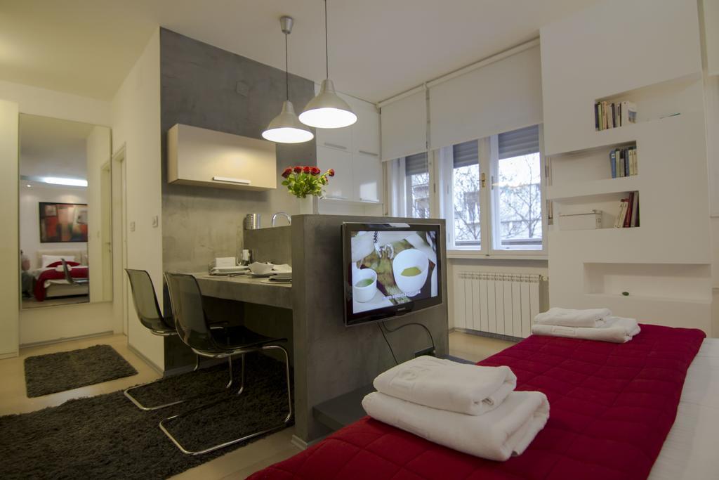 Studio Apartment Picasso Белград Экстерьер фото